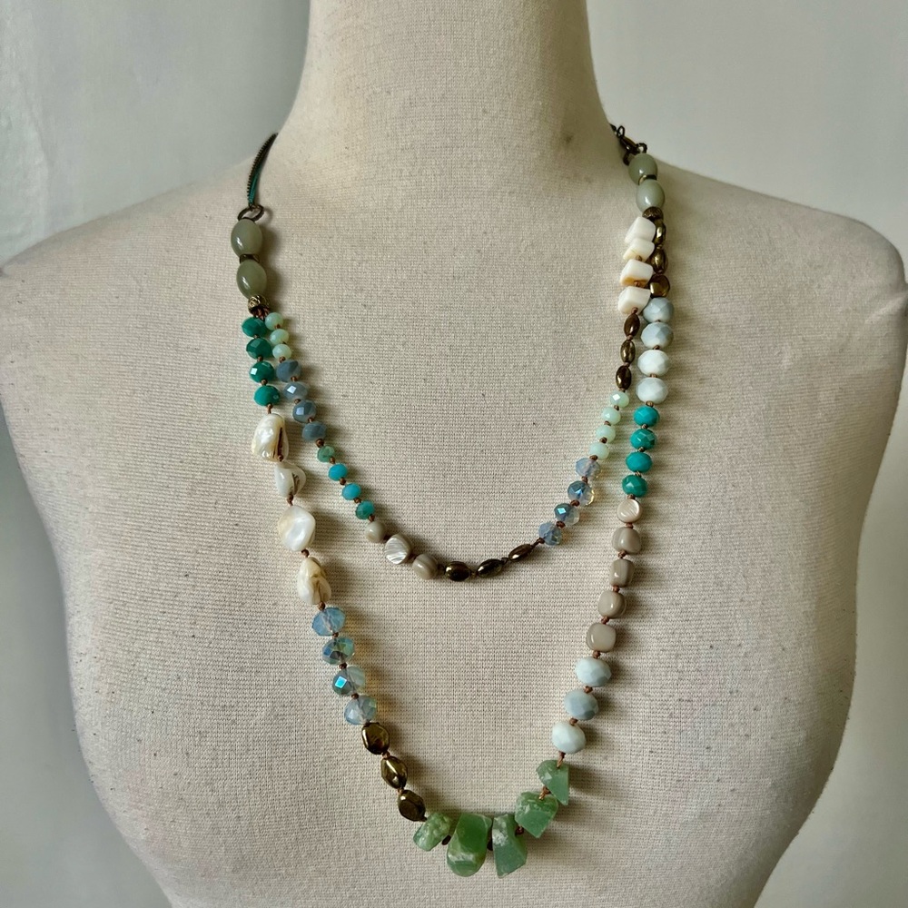 Vintage Elegant Multi-Color Beaded and Stone Necklace